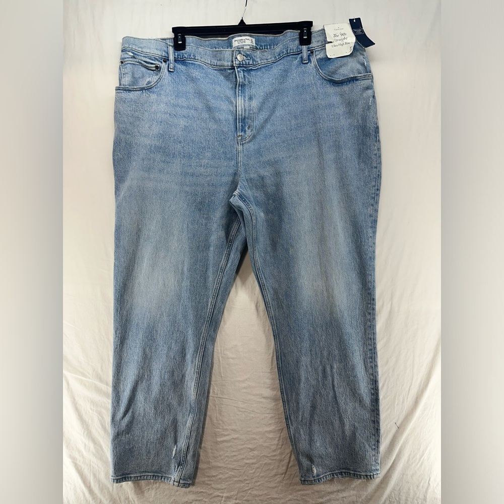 Abercrombie & Fitch Jeans Womens 37/24R The 90s Straight Ultra High Rise NEW